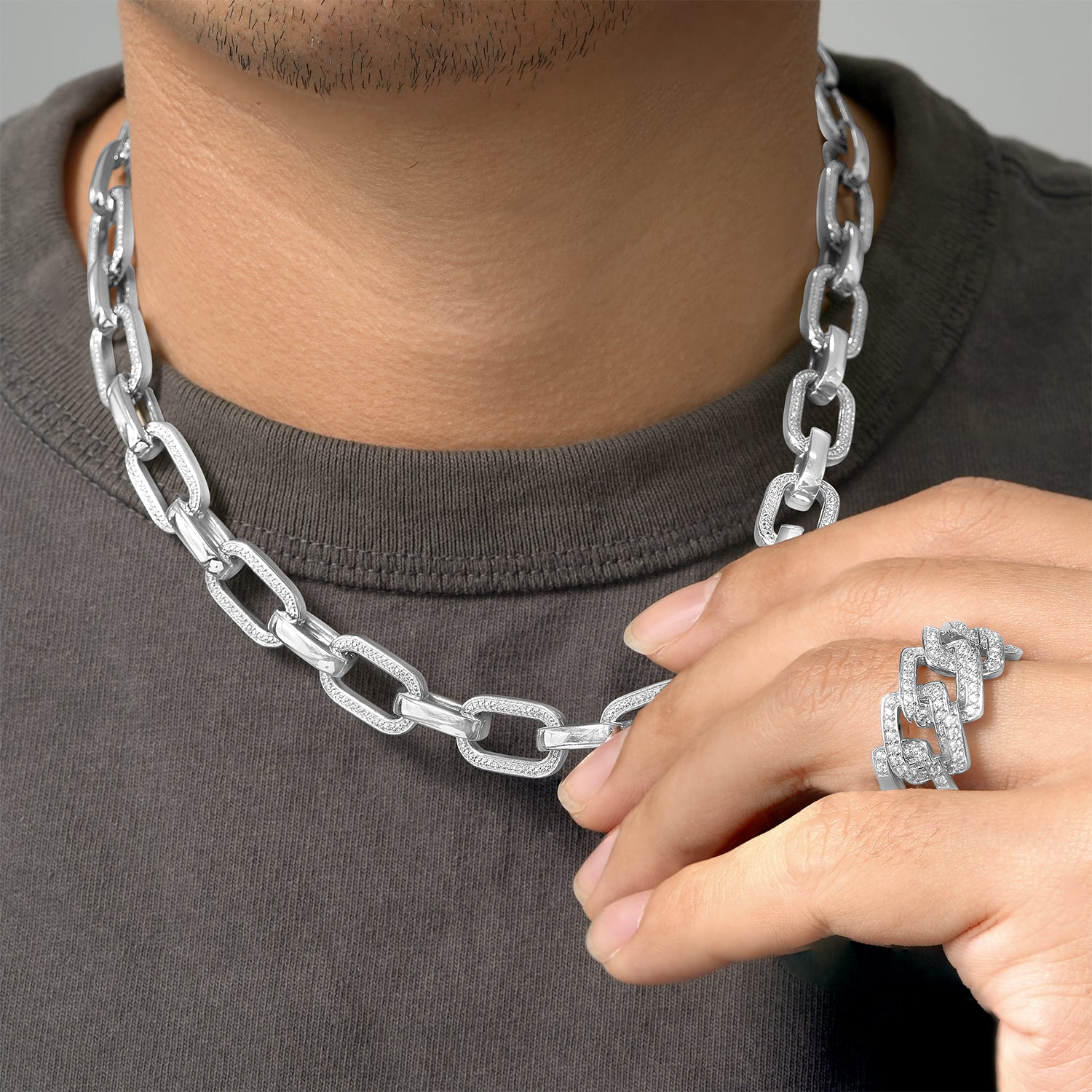 1/2 Ct. T.W Diamond Fashion Men's Ring in Sterling Silver Chain with Ring