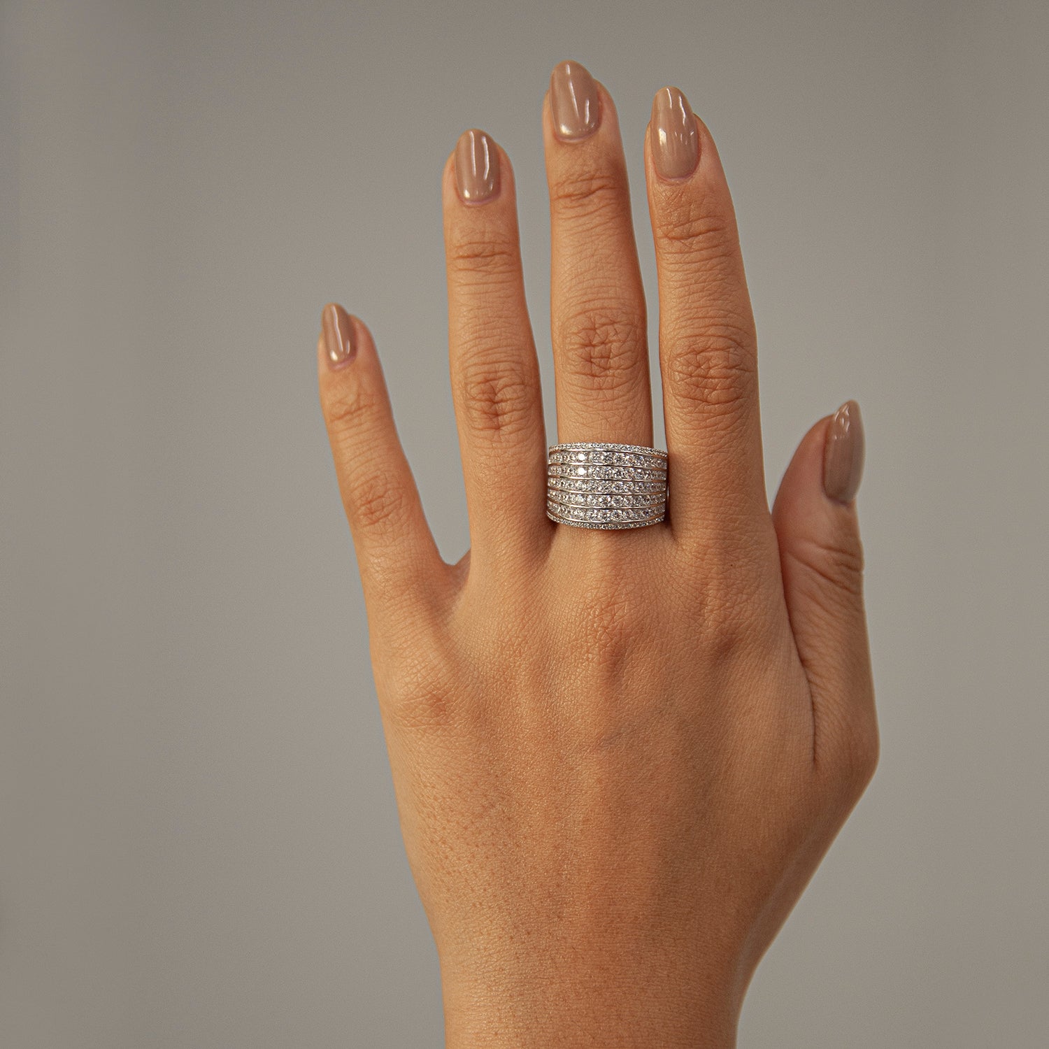 Rainha Diamond Band for Finger