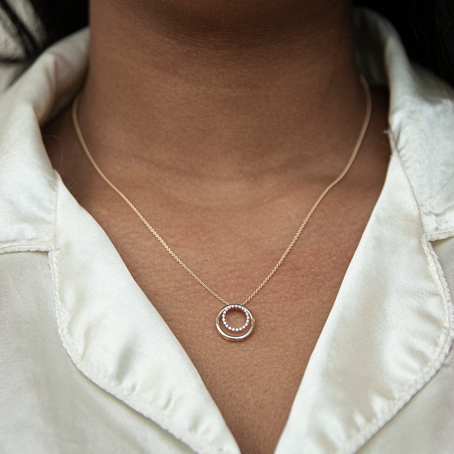 Pascha Diamond Round Pendant for Neck