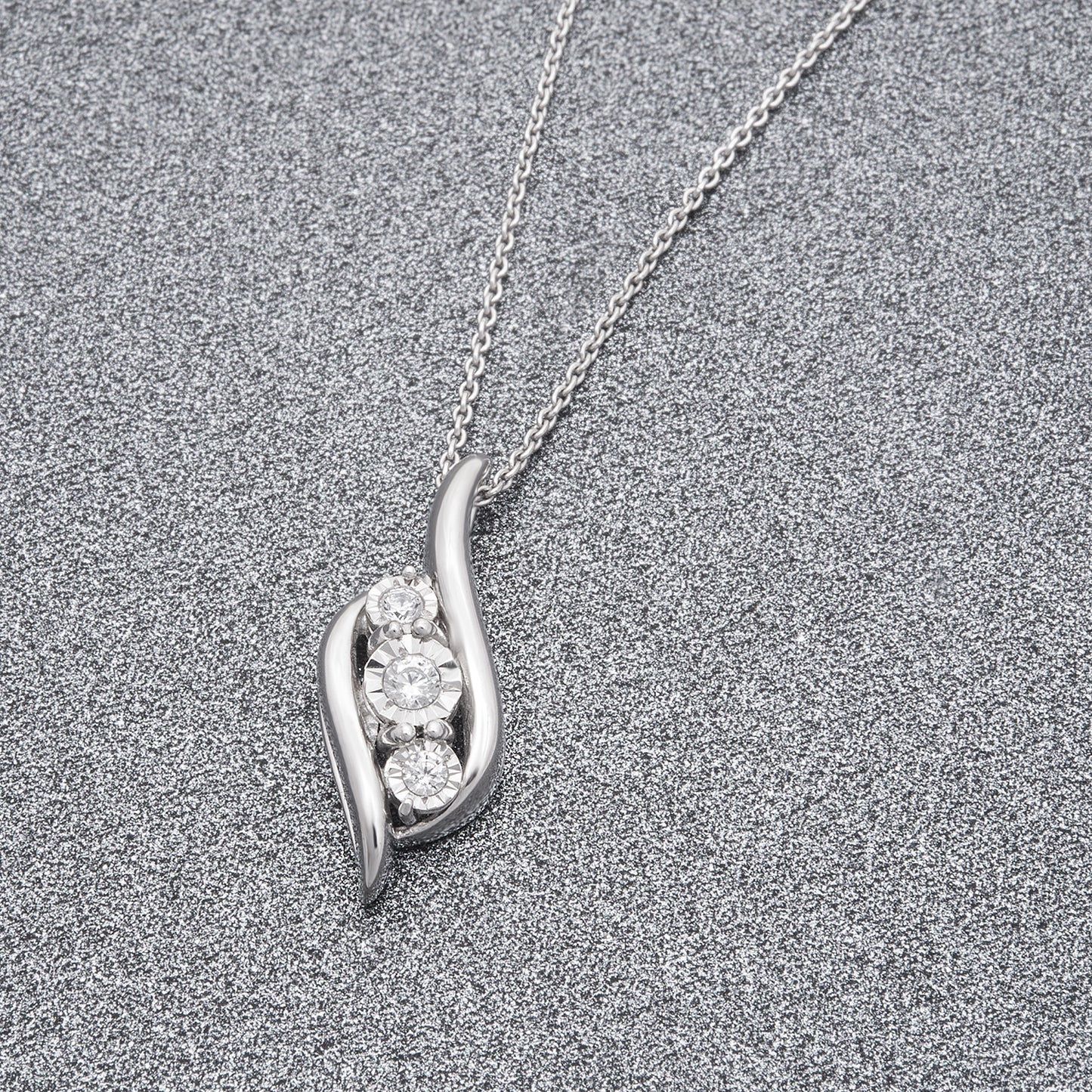 Pua Diamond Pod Pendant with Chain