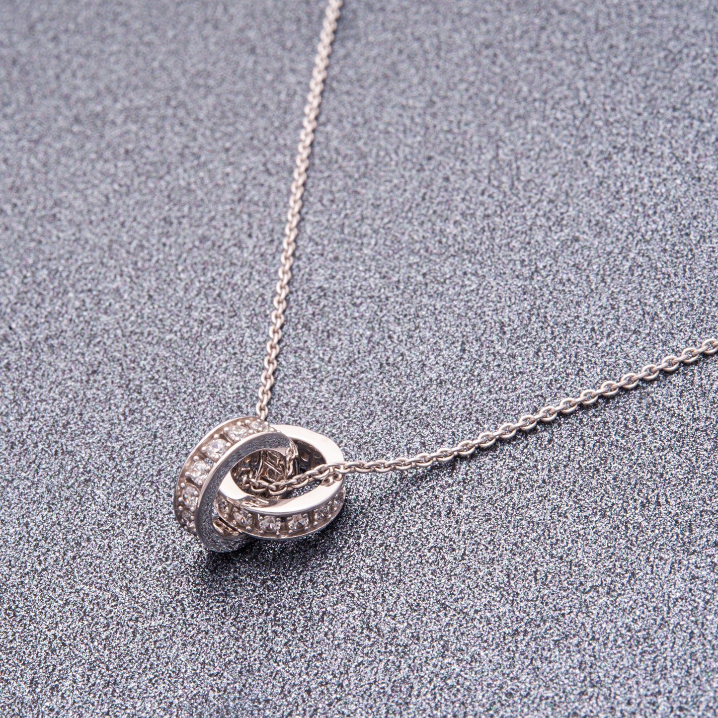Precious Signature Pendant in White Gold