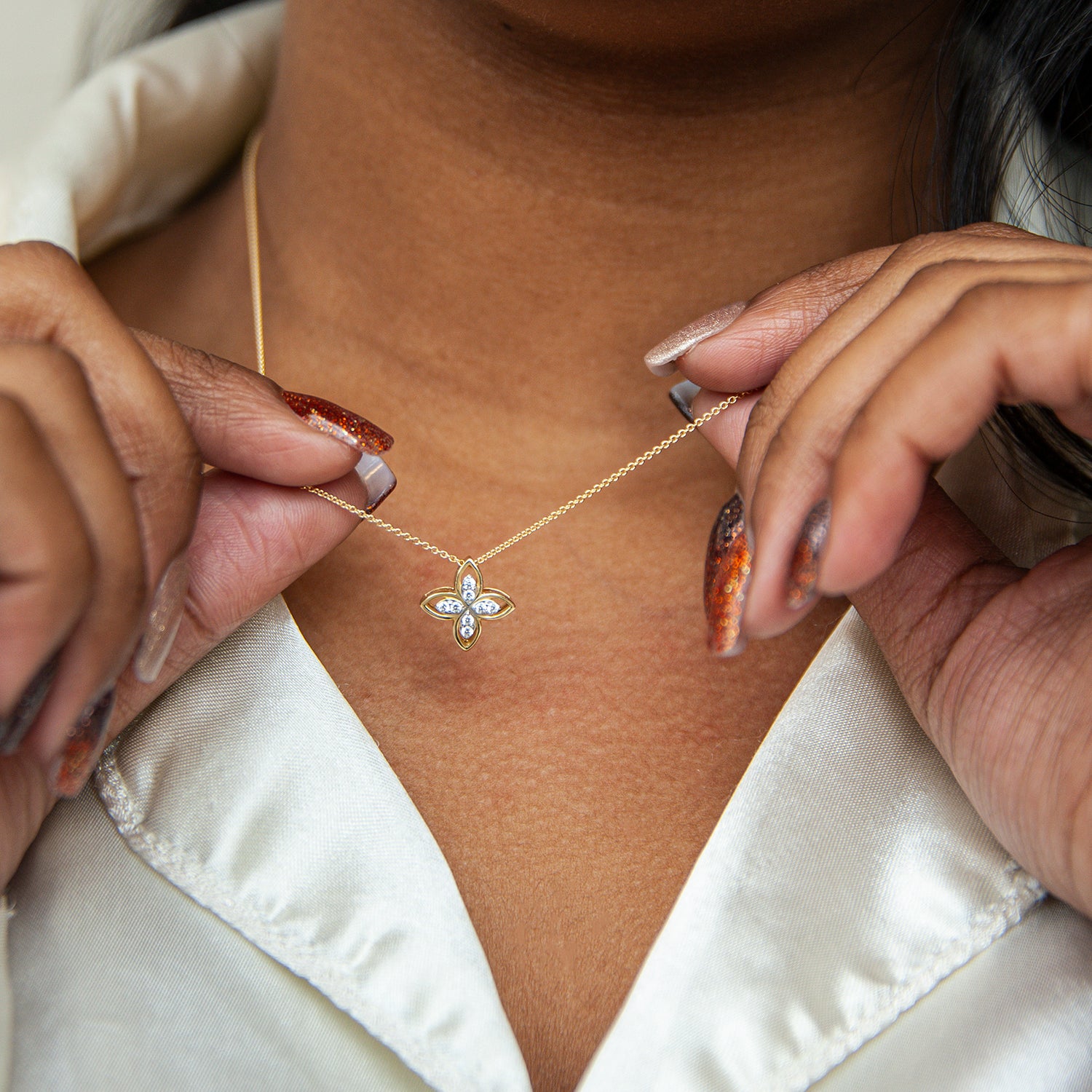 Paris Diamond Flower Pendant in Yellow Gold