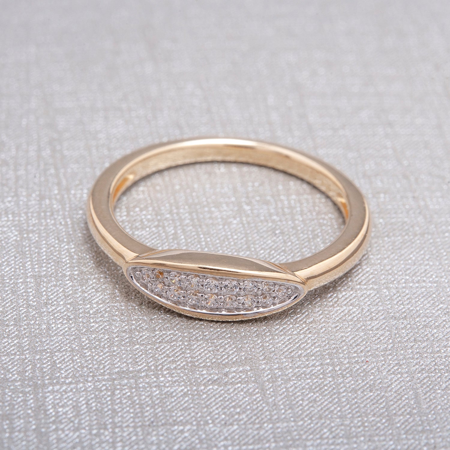 Ren Ring with Diamonds