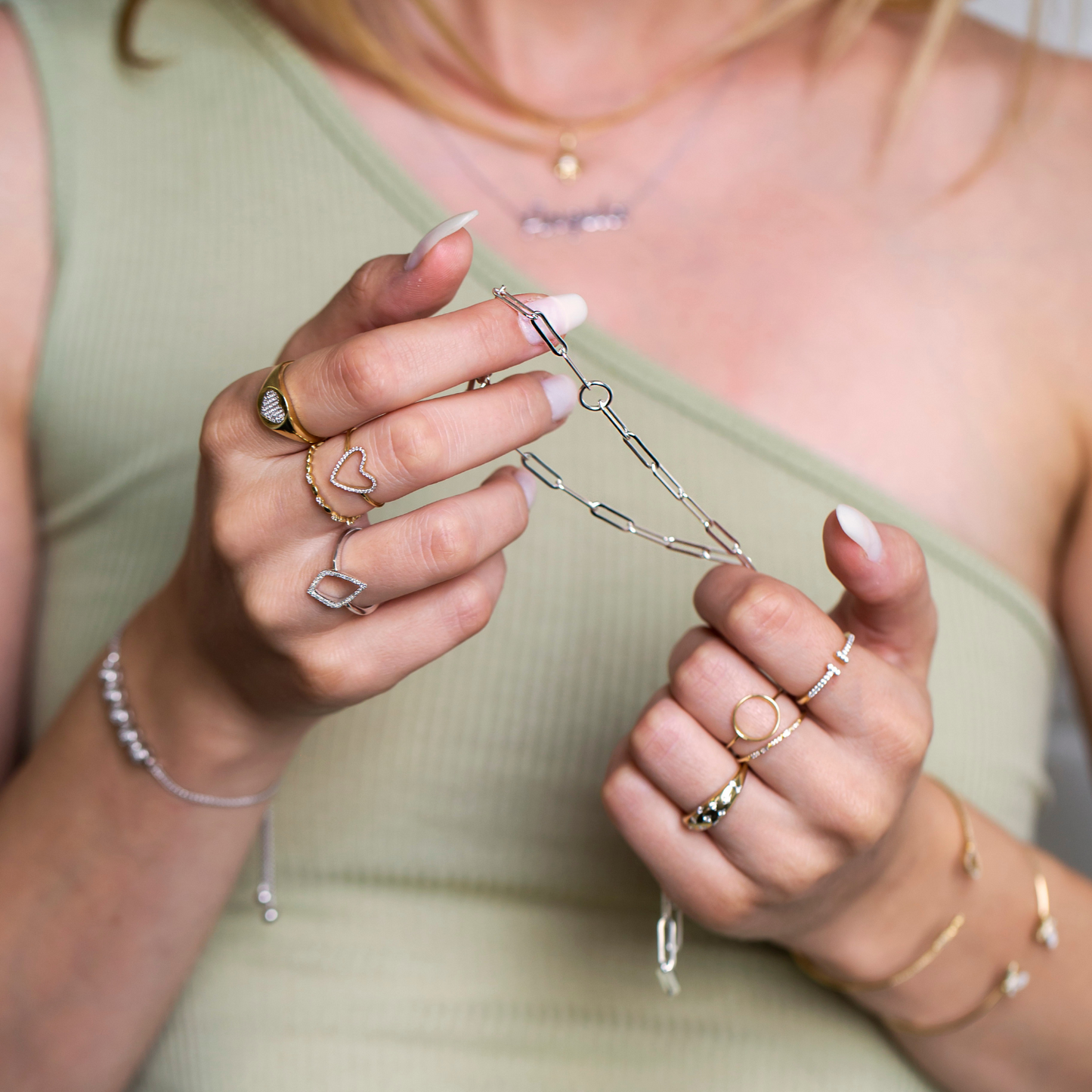 Paperclip Chain Necklace with Toggle Closure for Neck