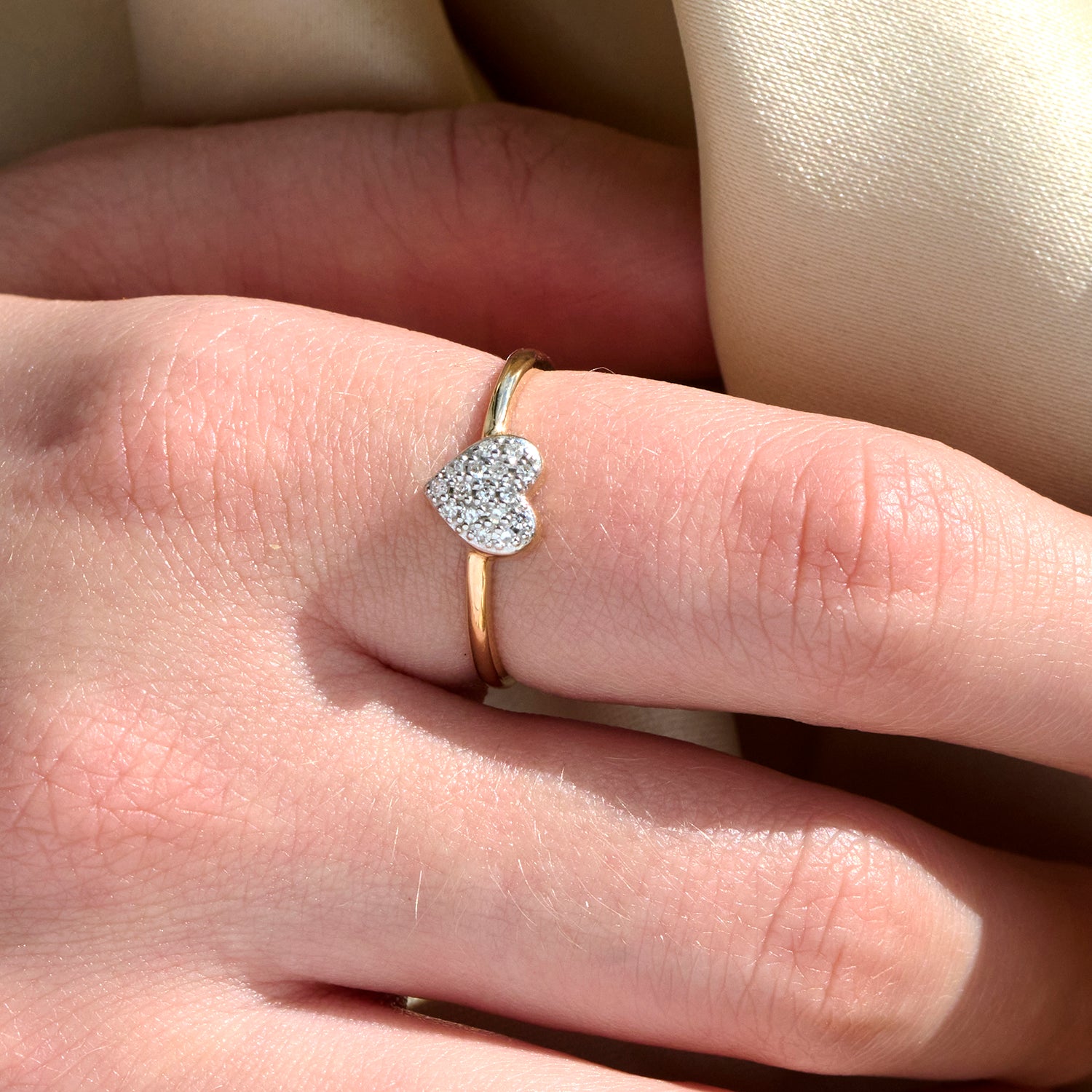 Mia Diamond Heart Ring Set In Lady's Fingure