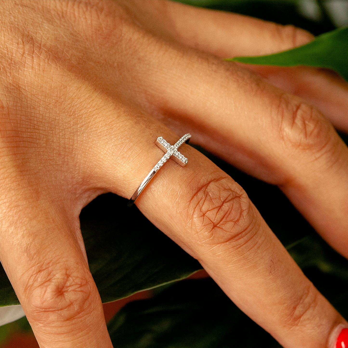Chloe Sideways Cross Diamond Ring In Hand Fingure