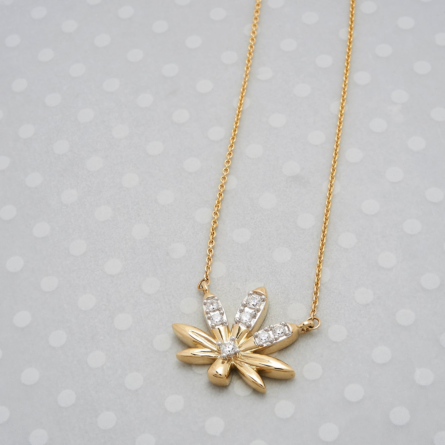 Mary Jane Diamond Leaf Necklace In Gold