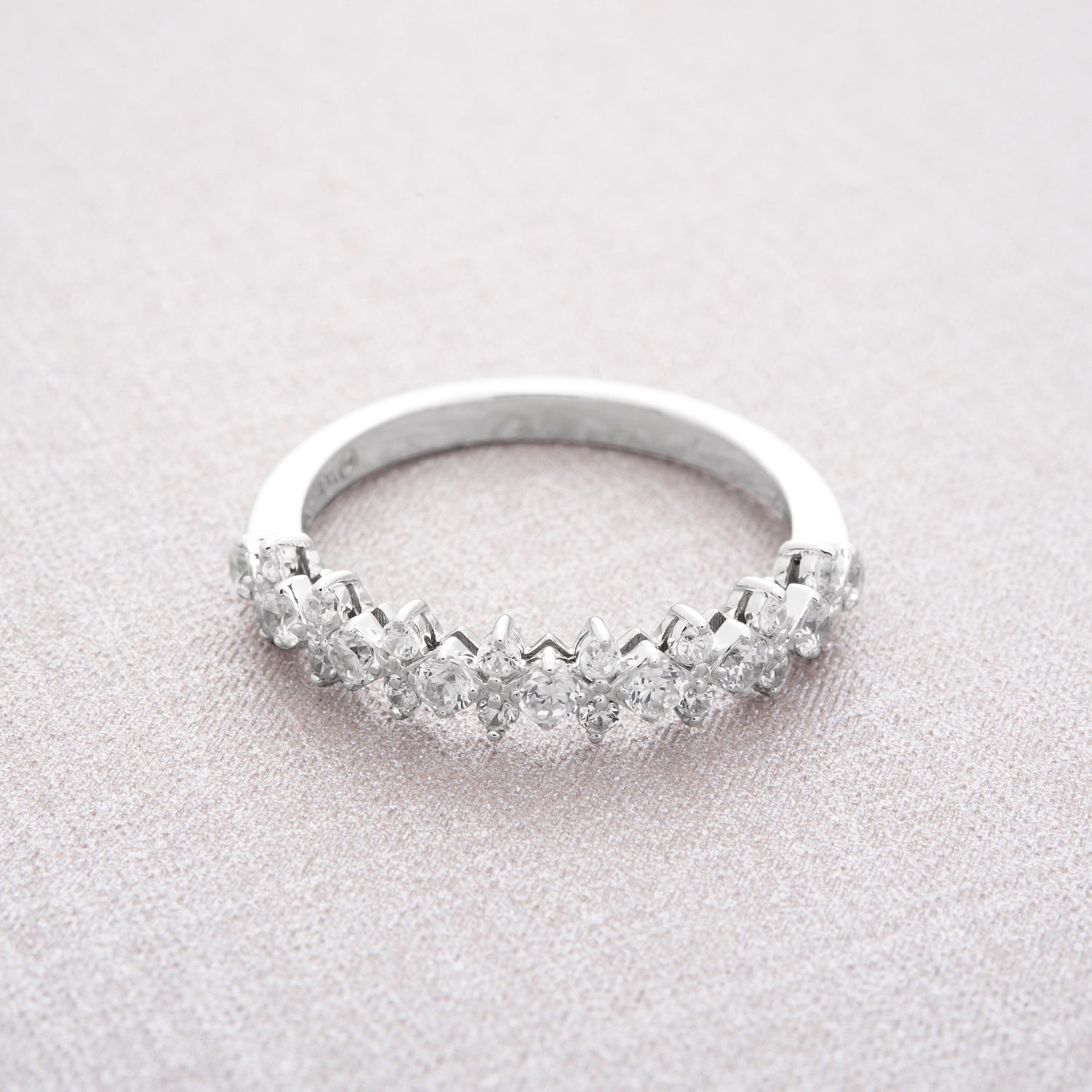 Rory Diamond Ring in White Gold