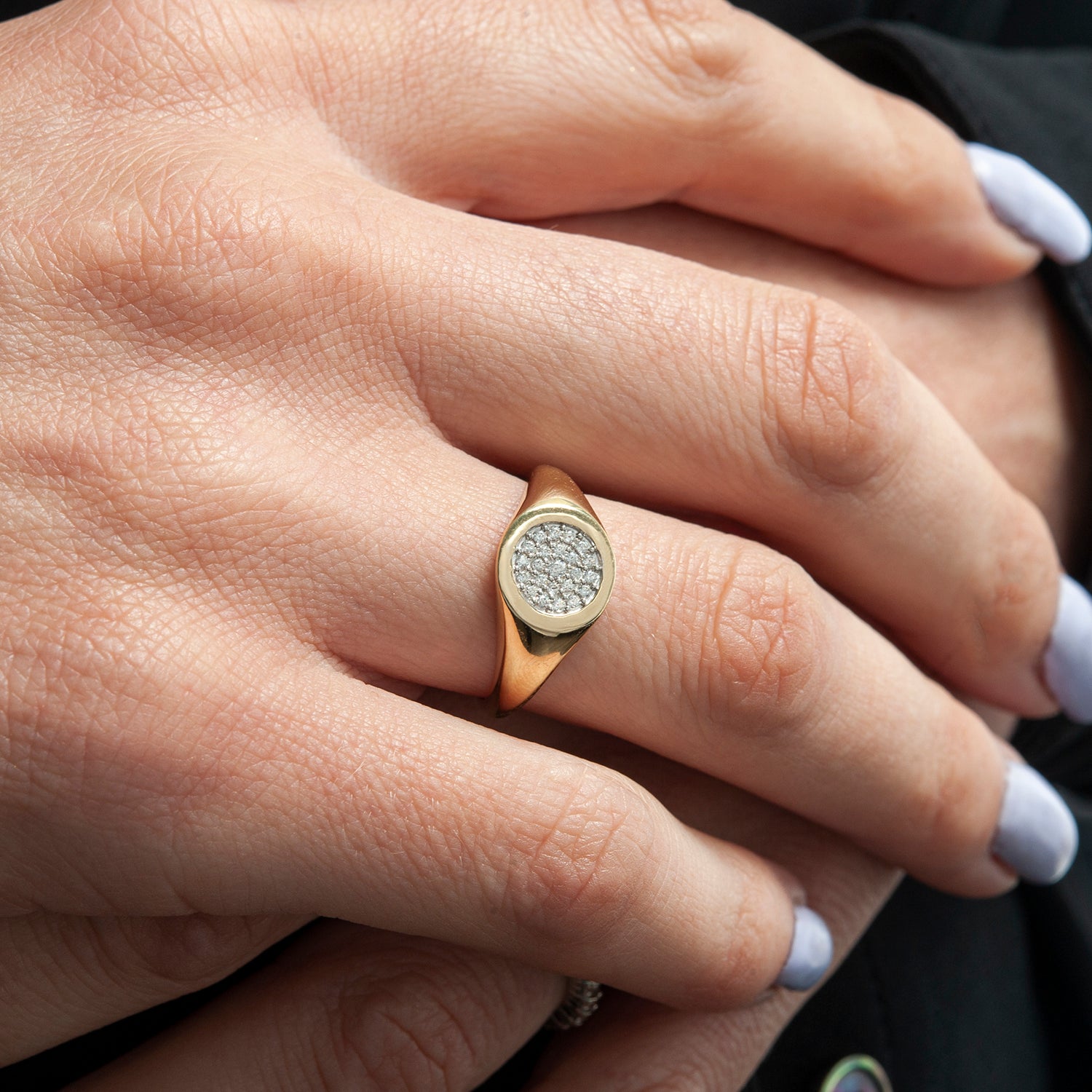 Sara Diamond Round Signet Ring for Hand