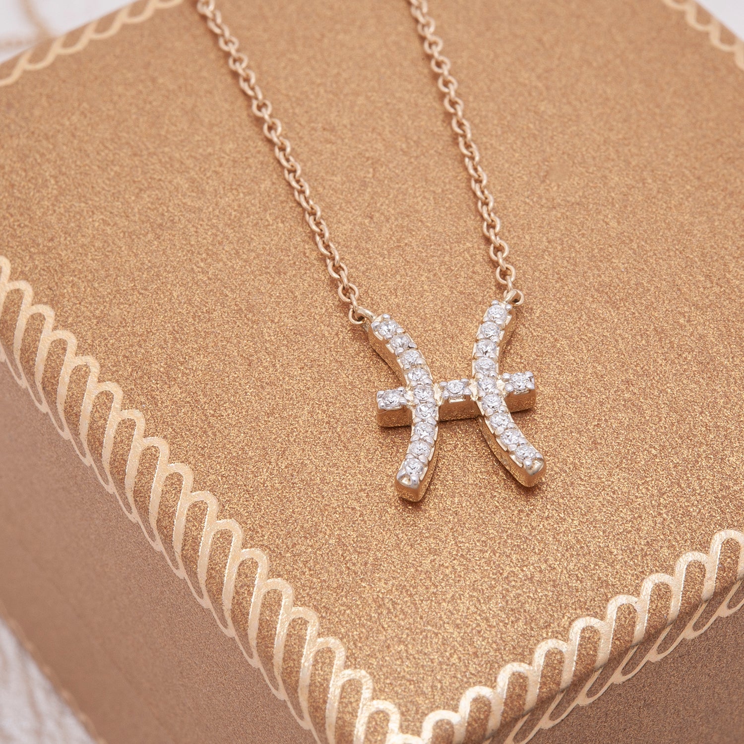 Pisces Zodiac Diamond Necklace in Rose Gold for Neck